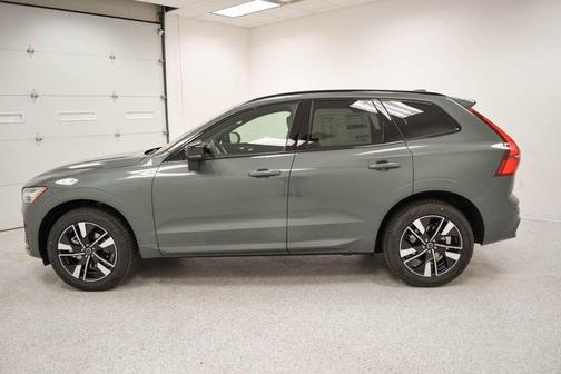 2026 Volvo XC60 B5 Core