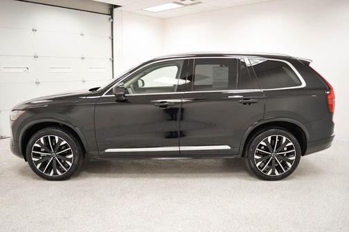 2025 Volvo XC90 B6 Plus 7-Seater