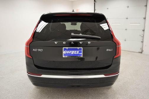 2025 Volvo XC90 B6 Plus 7-Seater