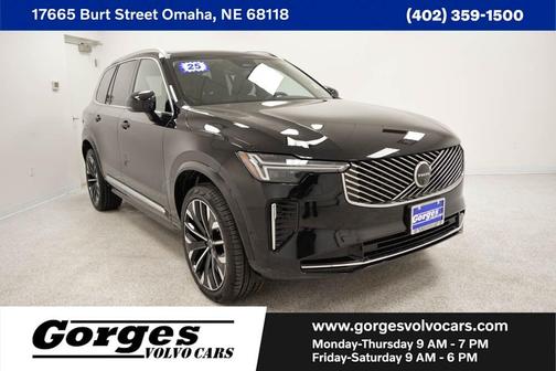 2025 Volvo XC90 B6 Plus 7-Seater