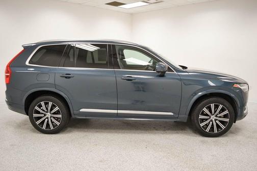 2023 Volvo XC90 B6 Plus 6-Seater