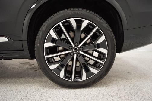 2026 Volvo XC90 B5 Plus 7-Seater