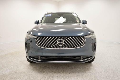 2025 Volvo XC90 B6 Plus 7-Seater