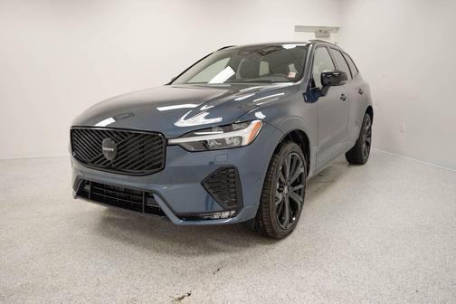 2026 Volvo XC60 B5 Ultra Black Edition