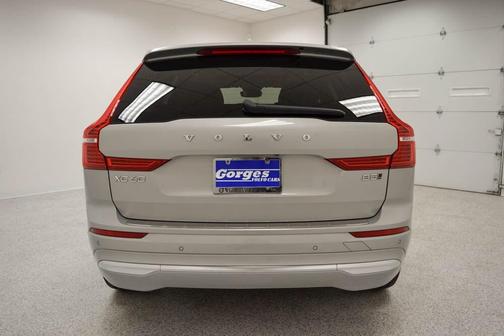 Silver 2023 Volvo XC60 B5 Plus Bright Theme