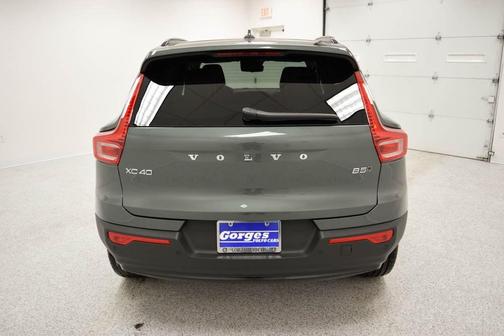 2026 Volvo XC40 B5 Core