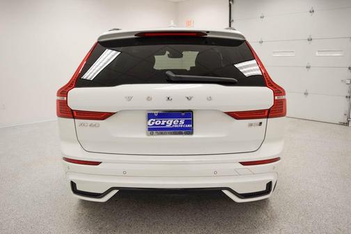 2025 Volvo XC60 B5 Plus