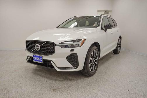 2025 Volvo XC60 B5 Plus