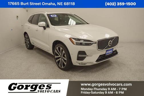 2023 Volvo XC60 B5 Ultimate Bright Theme