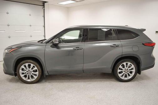 2022 Toyota Highlander Limited