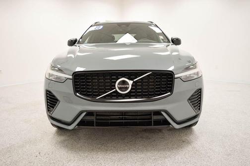 2022 Volvo XC60 Recharge Plug-In Hybrid T8 R-Design