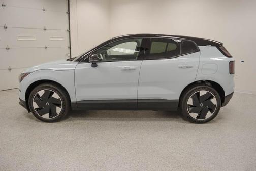 2025 Volvo EX30 Twin Motor Plus