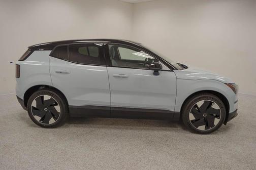 2025 Volvo EX30 Twin Motor Plus