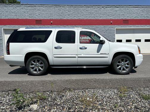 2008 GMC Yukon XL Denali