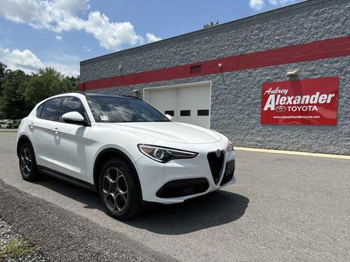2022 Alfa Romeo Stelvio Sprint