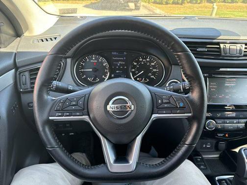 2020 Nissan Rogue Sport SV