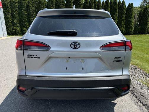2024 Toyota Corolla Hybrid SE