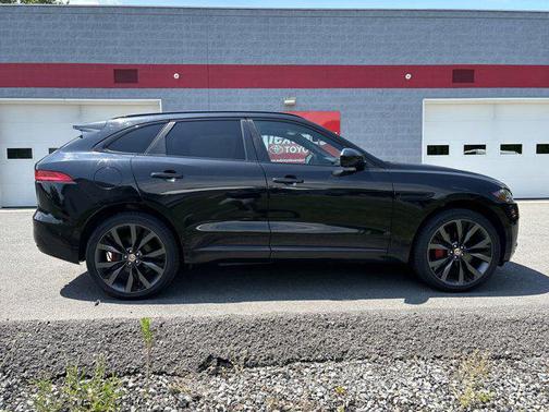 2018 Jaguar F-PACE S