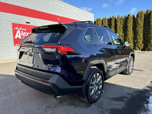 2019 Toyota RAV4 XLE Premium