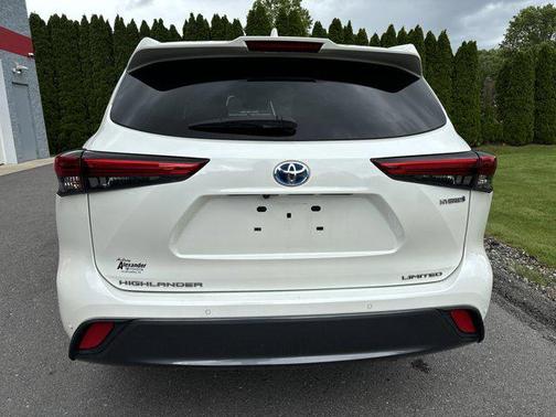 2021 Toyota Highlander Hybrid Limited