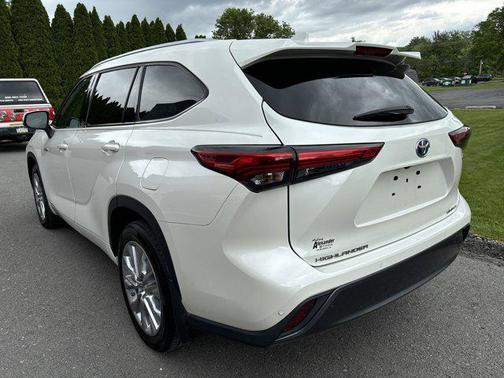 2021 Toyota Highlander Hybrid Limited