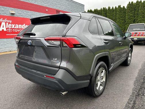 2024 Toyota RAV4 Hybrid LE