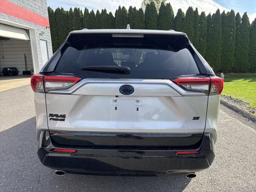 Silver Sky Metallic 2024 Toyota RAV4 Prime SE