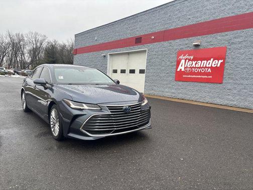2020 Toyota Avalon Hybrid Limited