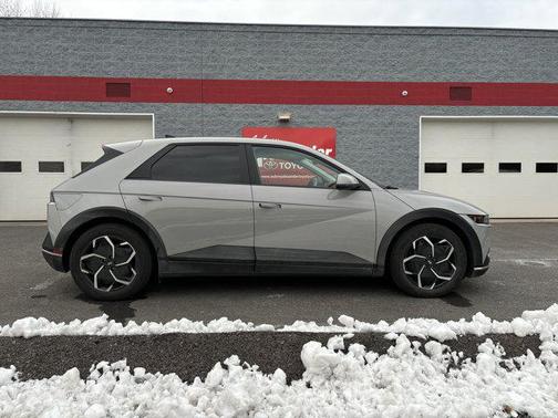 2023 Hyundai IONIQ 5 SEL