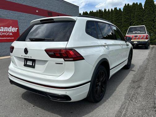 2022 Volkswagen Tiguan 2.0T SE R-Line Black 4MOTION