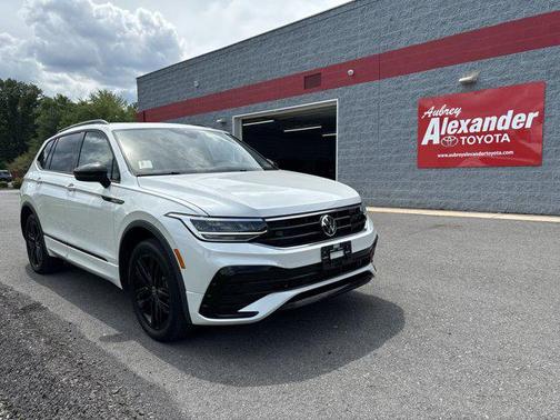 2022 Volkswagen Tiguan 2.0T SE R-Line Black 4MOTION