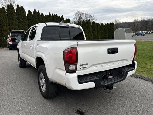 2022 Toyota Tacoma SR