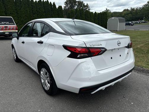 2024 Nissan Versa 1.6 S