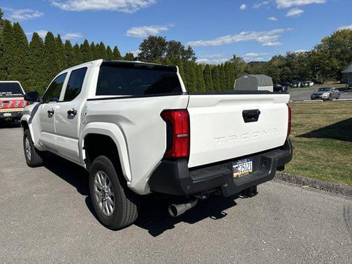 2025 Toyota Tacoma SR