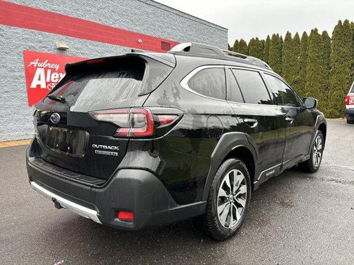 2024 Subaru Outback Touring XT