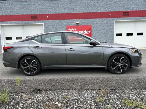 2024 Nissan Altima SR FWD