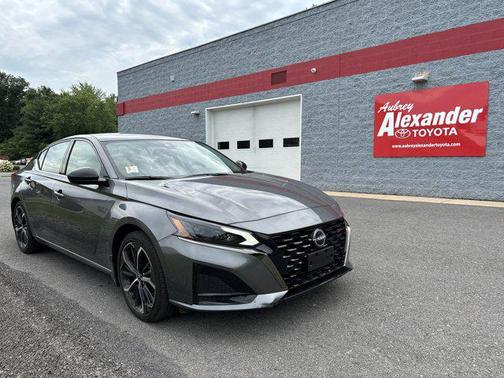 2024 Nissan Altima SR FWD