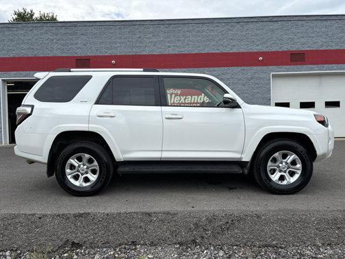 2024 Toyota 4Runner SR5 Premium
