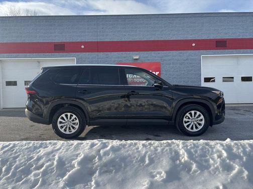 2025 Toyota Grand Highlander XLE