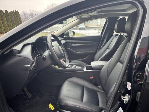 2025 Mazda Mazda3 FWD w/Preferred Package