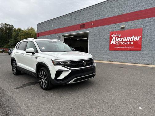2023 Volkswagen Taos 1.5T SE