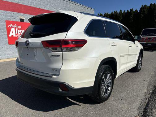 2017 Toyota Highlander Hybrid XLE