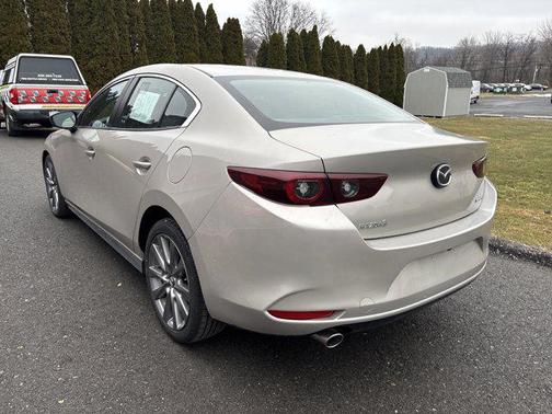 Platinum Quartz Metallic 2025 Mazda Mazda3 FWD w/Preferred Package
