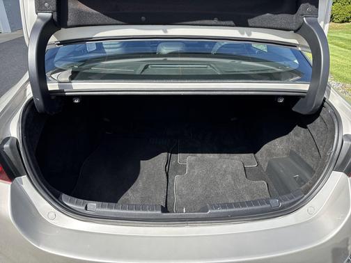 Platinum Quartz Metallic 2025 Mazda Mazda3 FWD w/Preferred Package