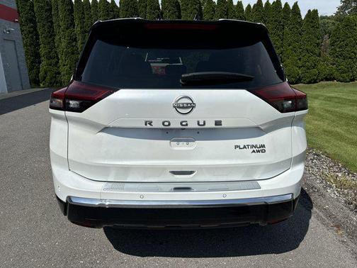 2025 Nissan Rogue Platinum