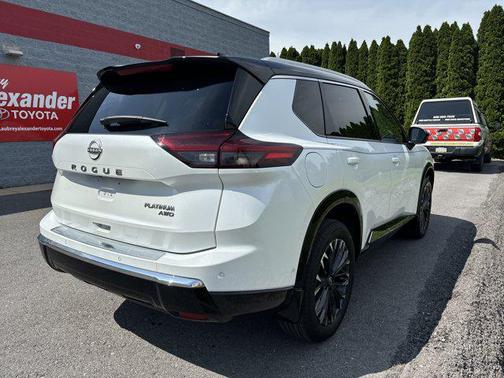 2025 Nissan Rogue Platinum