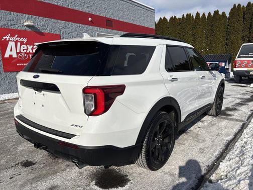 2023 Ford Explorer ST-Line