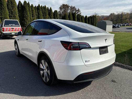 2024 Tesla Model Y Long Range Dual Motor All-Wheel Drive