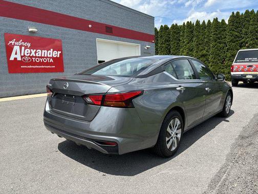 2022 Nissan Altima S FWD