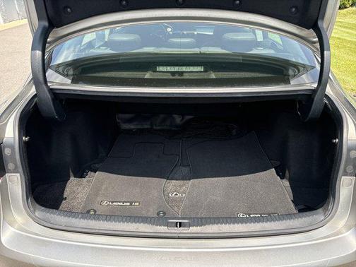 2016 Lexus IS 300 Base